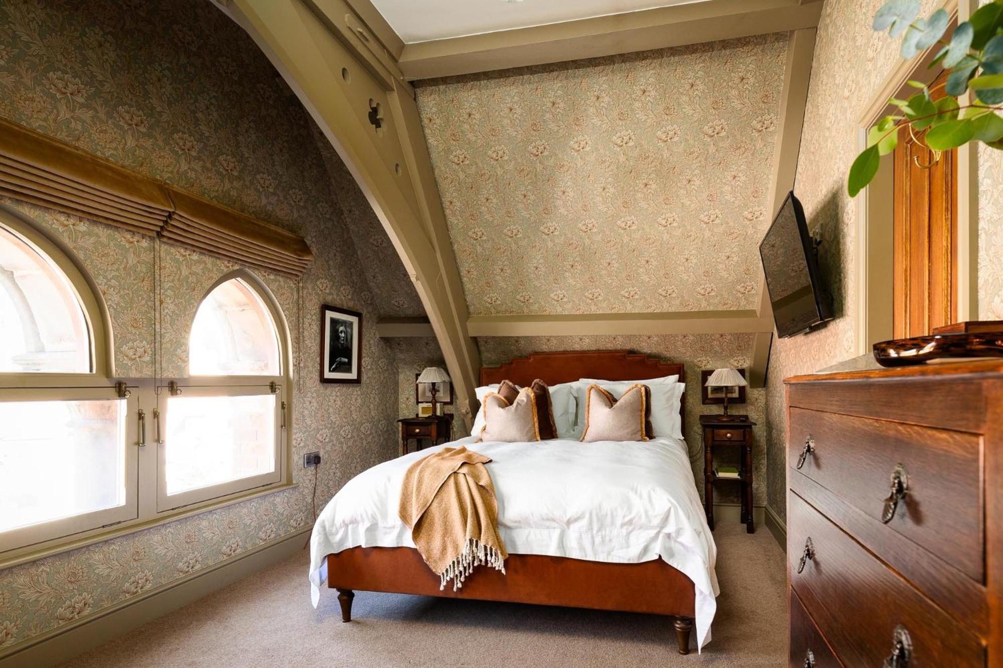 Old Town Luxury, By The Sea * Scarborough