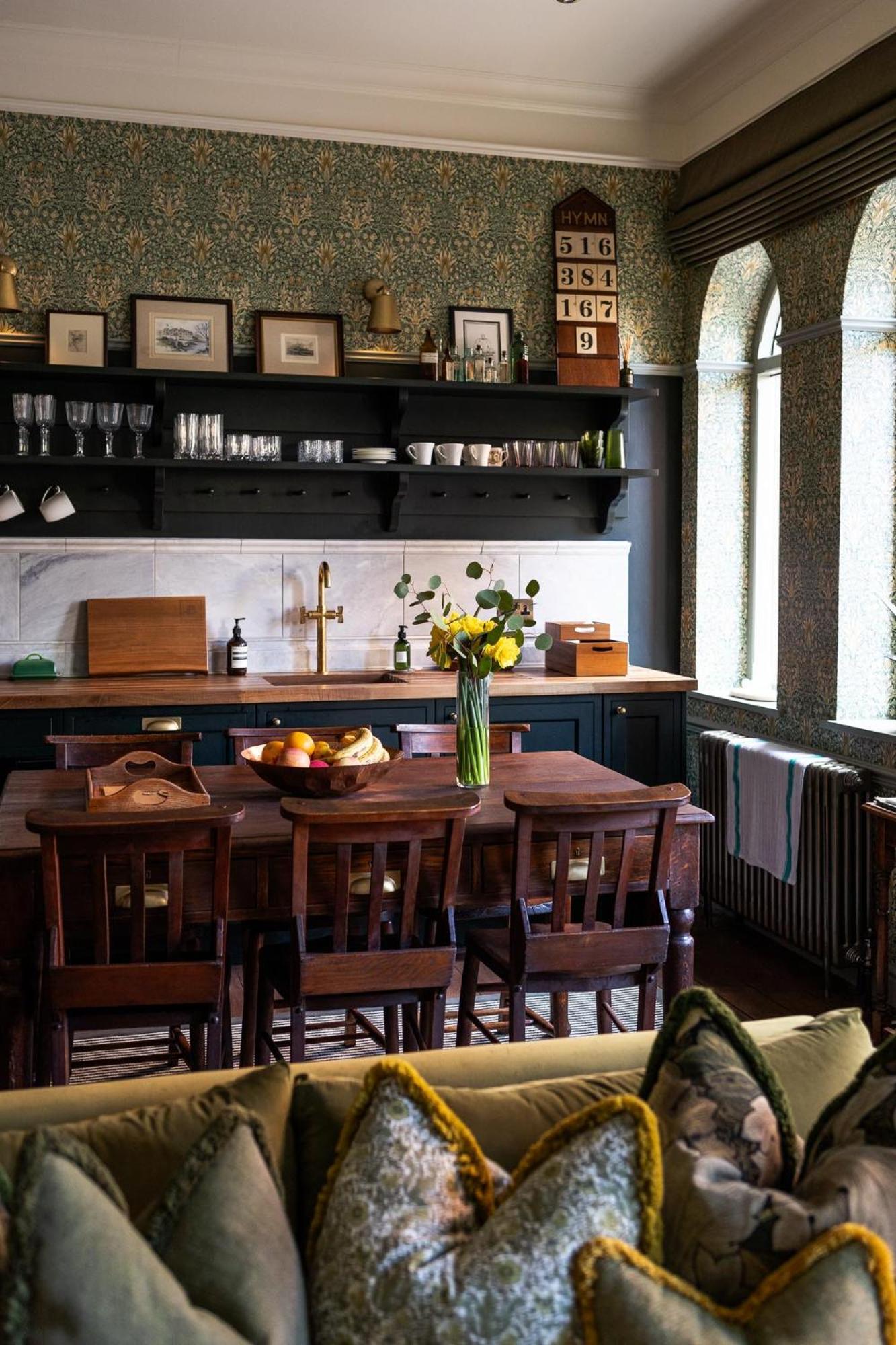 Old Town Luxury, By The Sea *